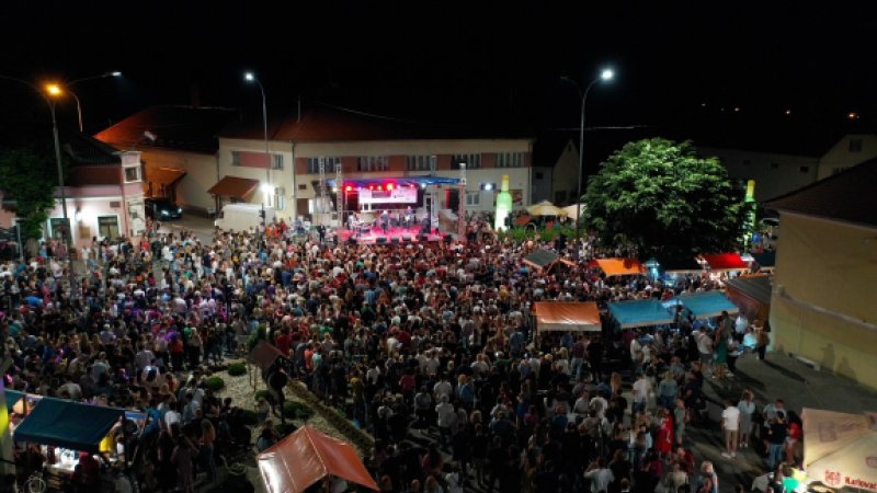 [FOTO] Zabavni program na Trgu graševine
